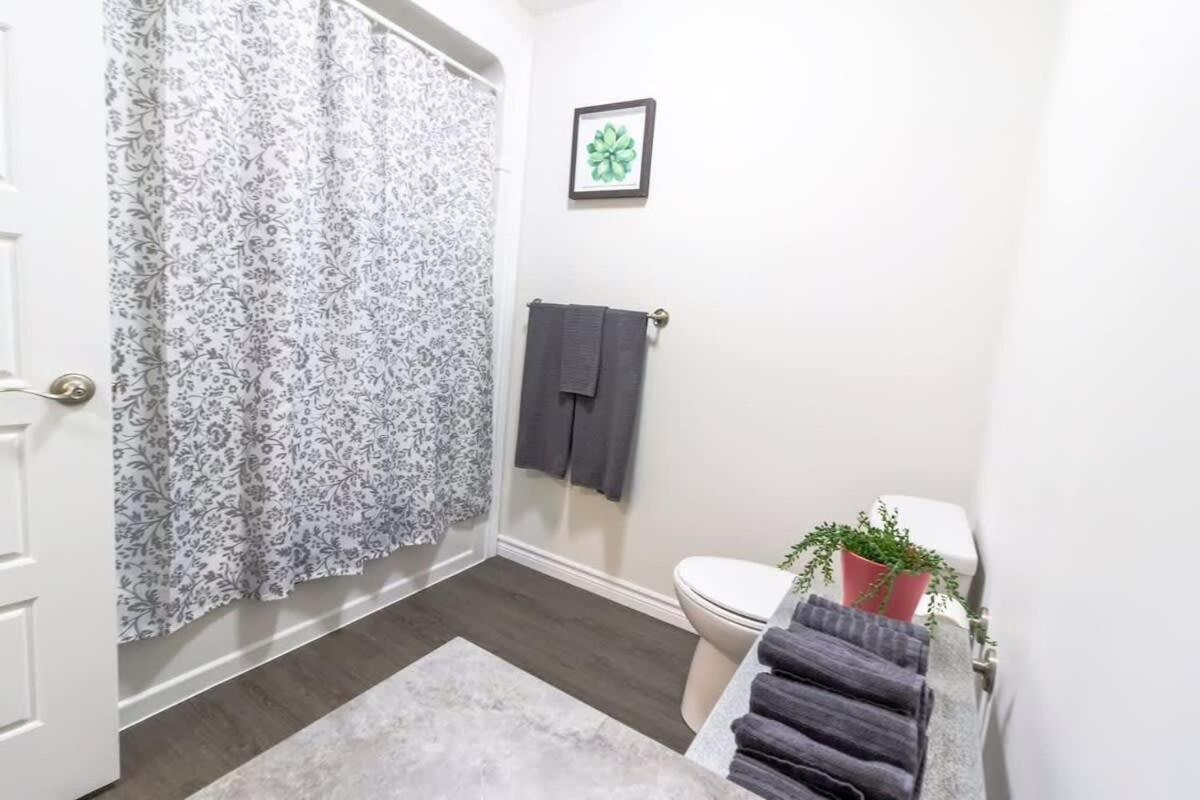 Brand New Gorgeous Condo Near Unb & Hospital Coffee Parking 202 Saint John Ngoại thất bức ảnh